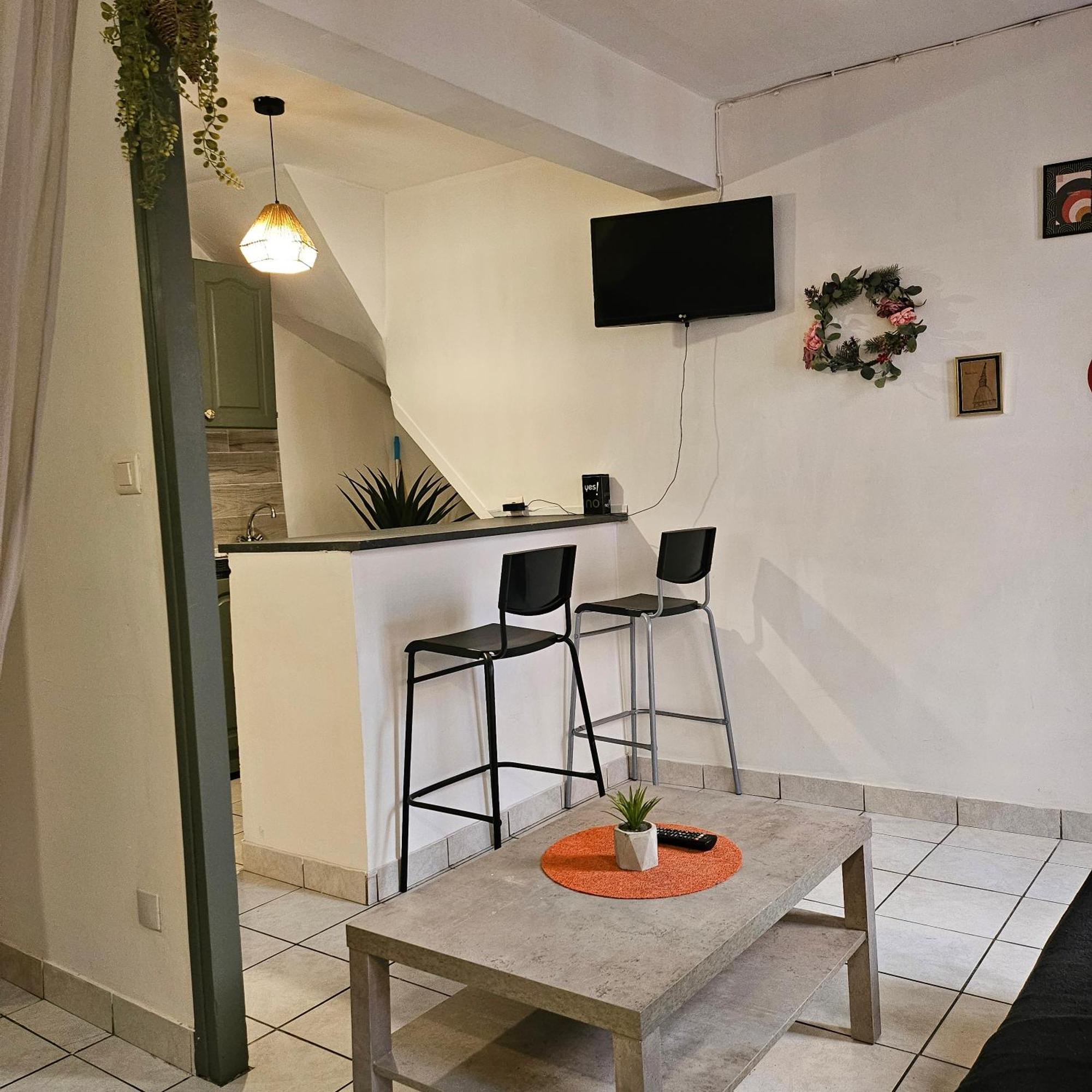 3 Studios, Centre De La Bastide St Louis Каркассонн Екстер'єр фото